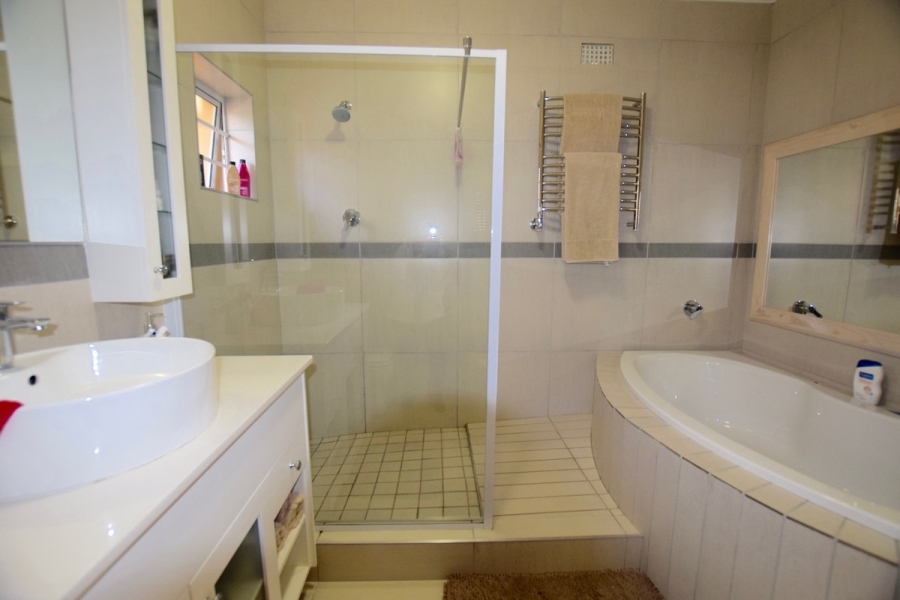 4 Bedroom Property for Sale in Bonnie Doone Eastern Cape